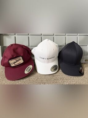 Cozy Earth Unisex Hat Bundle - Maroon, White & Navy (2 Snapback, 1 Flexfit)